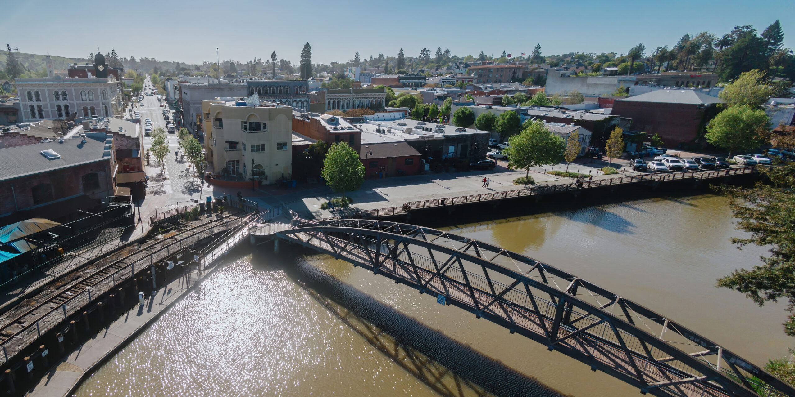 Petaluma, CA <i class="fa-solid fa-arrow-right"></i>